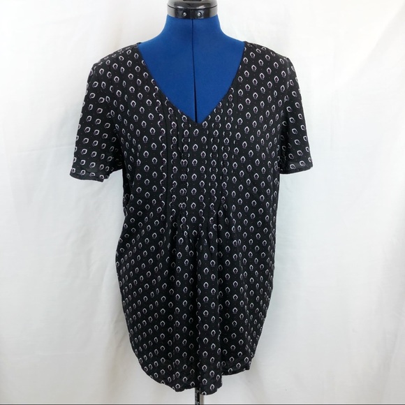 torrid Tops - TORRID patterned blouse size 00 (M/L)